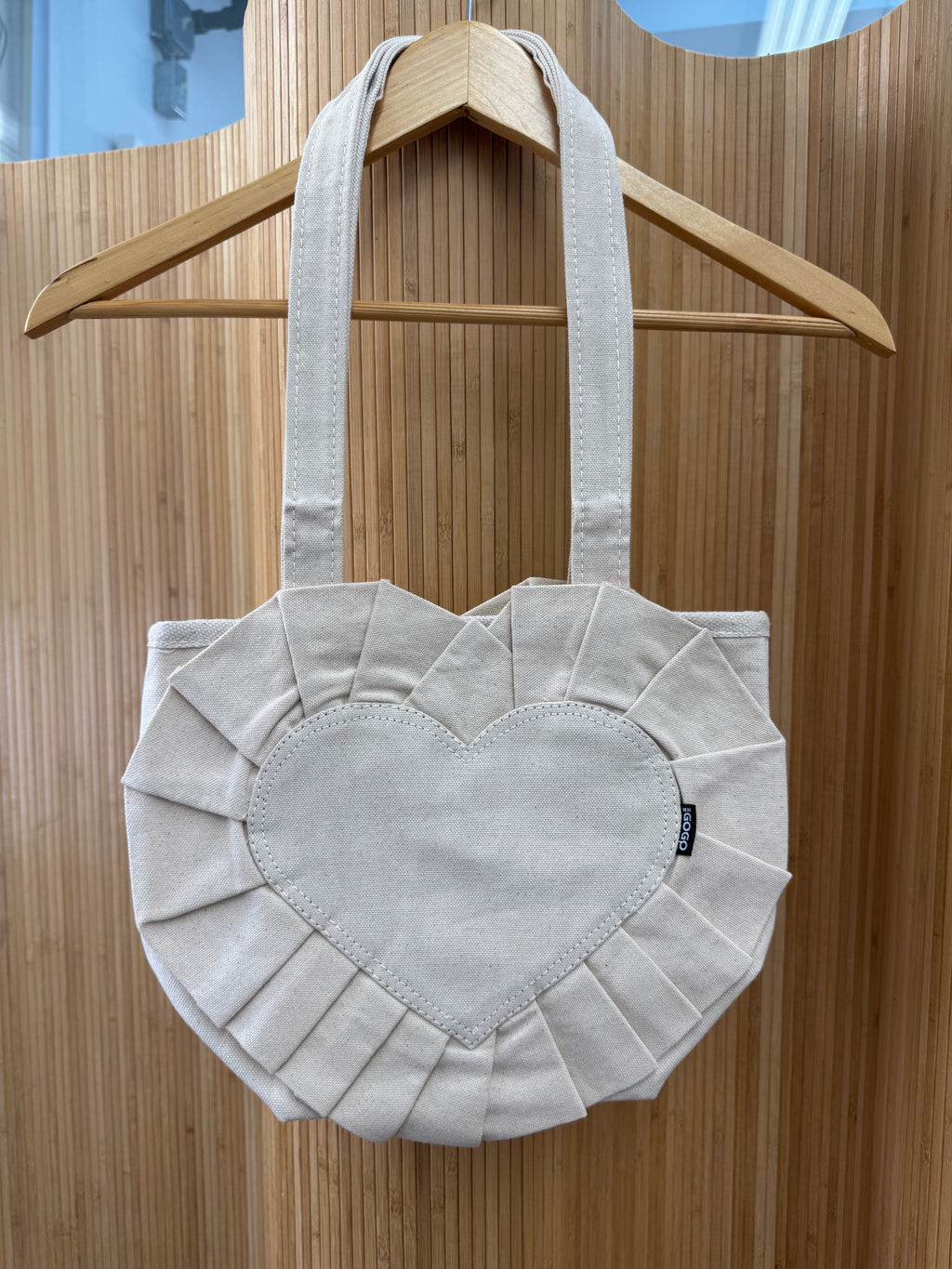 XO GOGO Canvas Heart Ruffle Tote (NEW)