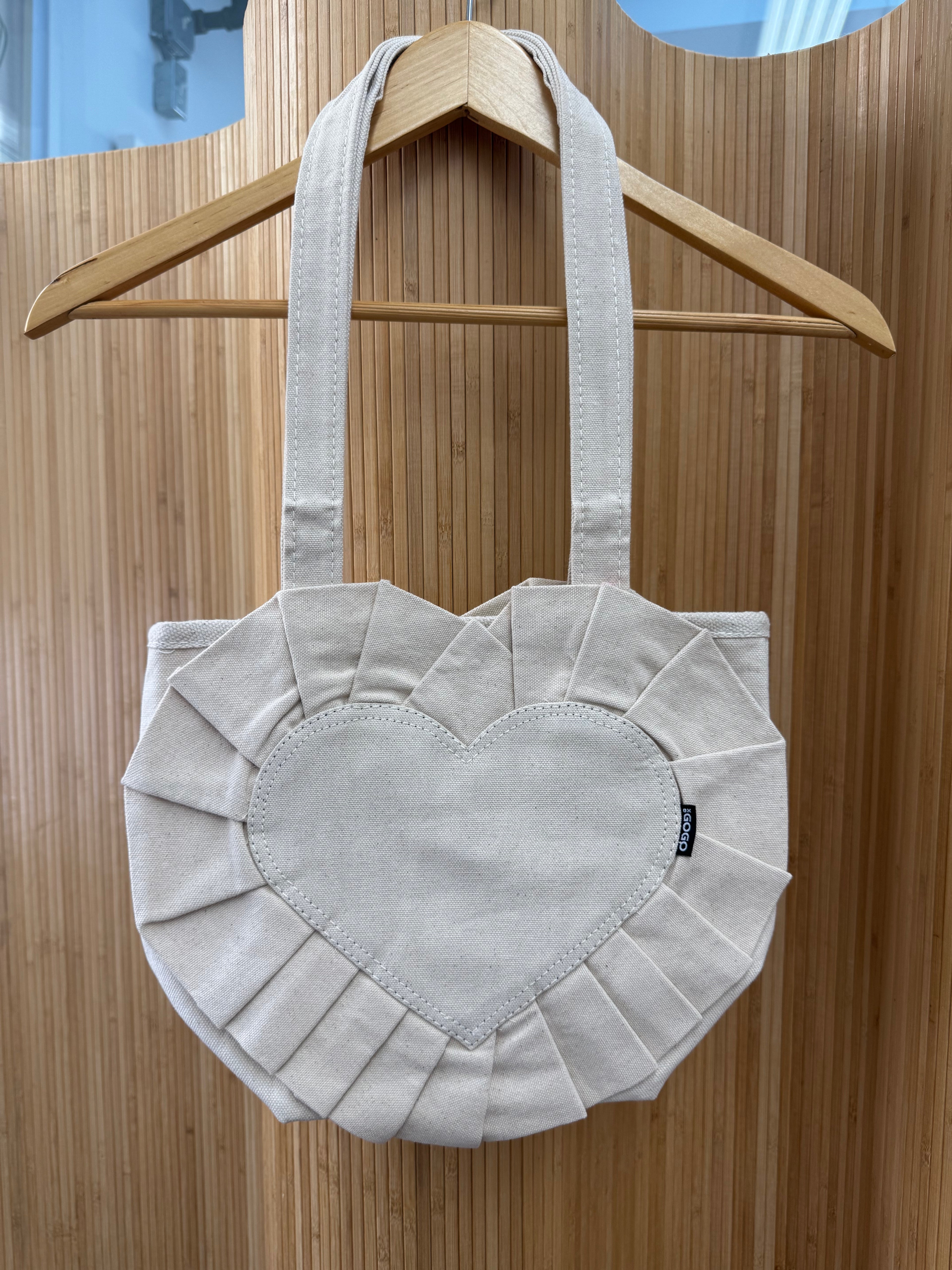 XO GOGO Canvas Heart Ruffle Tote (NEW)